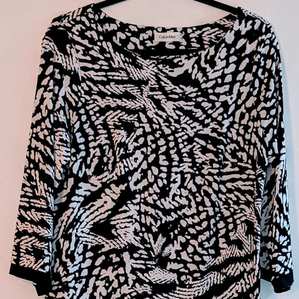 Calvin Klein  Black & White Print Dress  3/4  Sleeves  Size 12